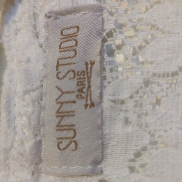 Sunny Studio Cover-Up - Picture 5 of 6